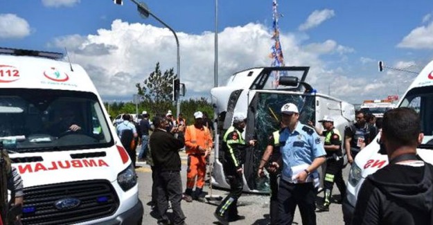 Başbakan Yıldırım'ın Koruma Ekibi Kaza Yaptı