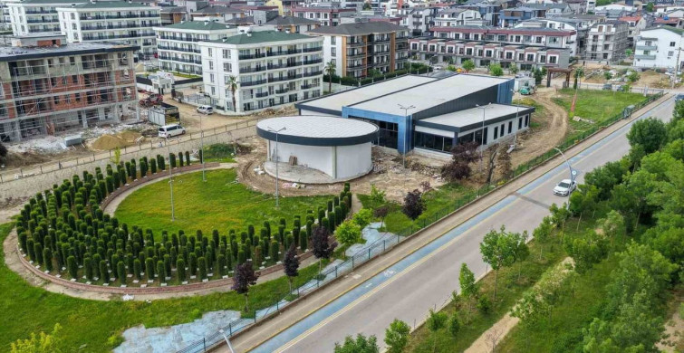 Başiskele’de 15 Temmuz bilim merkezi inşaat çalışmaları sürüyor