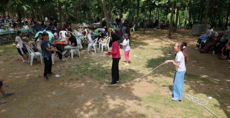 Başiskele'de kadınlar doğayla iç içe düzenlenen aile pikniğinde buluştu