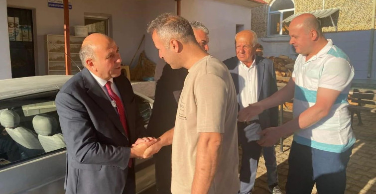 Başkan Akdeniz, Kurban Bayramı Namazını Afşar Mahallesi'nde Kıldı