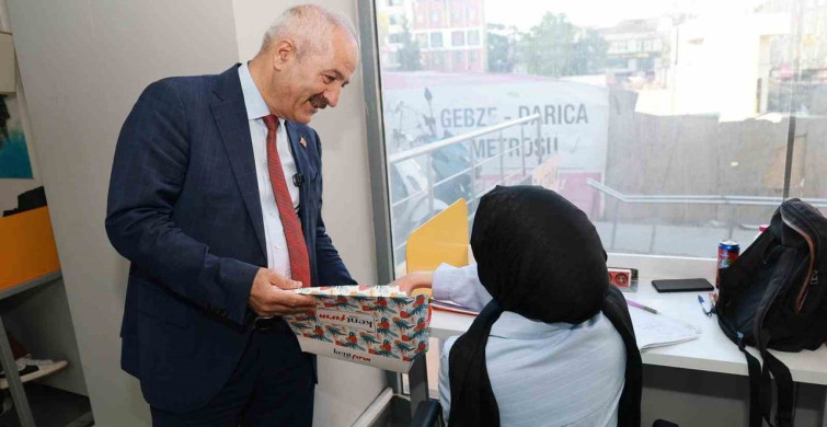 Başkan Büyükgöz'den üniversite adaylarına moral desteği