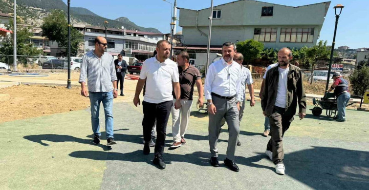 Başkan Çetinkaya yapımı süren tema parkları inceledi