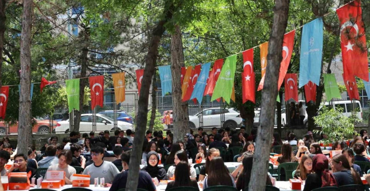 Başkan Çolakbayrakdar: Gençlerimizin Hayallerine Dokunan Projeler Üreteceğiz