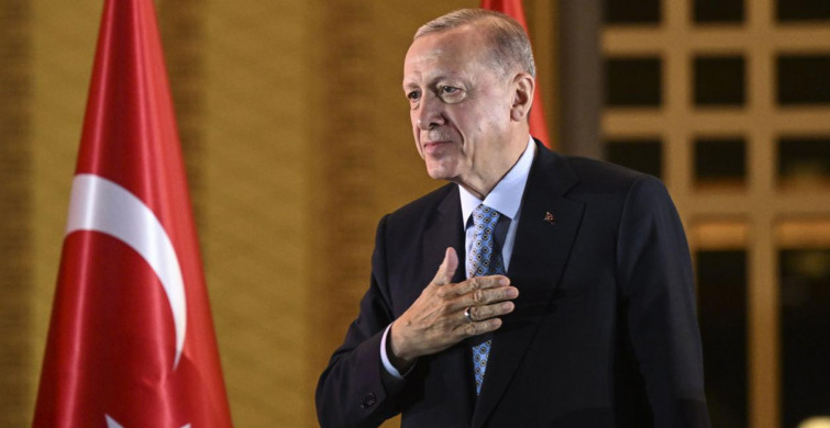 Başkan Erdoğan'dan yerel seçim açıklaması: CHP ve İYİ Parti'de çıkan kaosu değerlendirdi