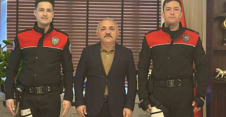 Başkan Esen, heimlich manevrasıyla hayat kurtaran polis memurlarını tebrik etti