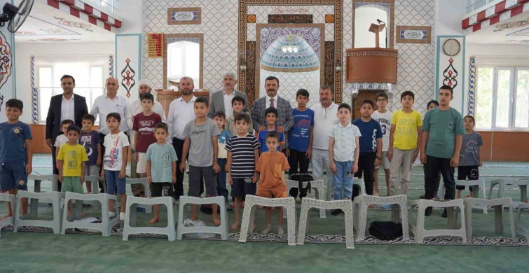 Başkan Hallaç, çocukların Kur’an heyecanına ortak oldu