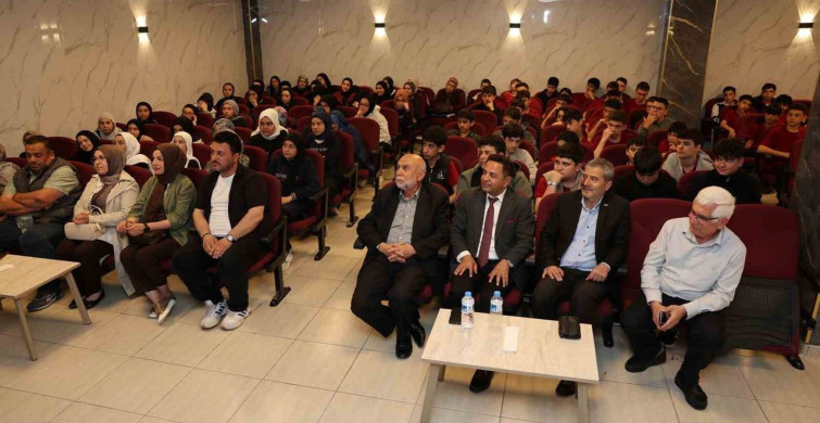 Başkan Özdoğan, Gençlerle Kariyer Günleri'nde Bir Araya Geldi