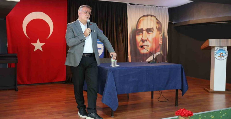 Başkan Özdoğan Gençlerle Kariyer Günlerinde Buluştu