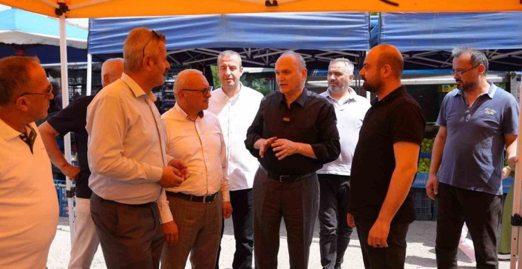 Başkan Özlü, pazarcı esnafıyla bir araya geldi