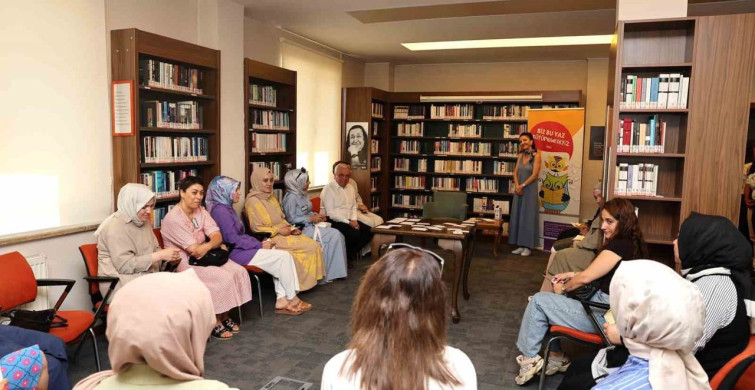 Başkan Şadi Özdemir, çocuklar ve ebeveynlerle kütüphanede buluştu