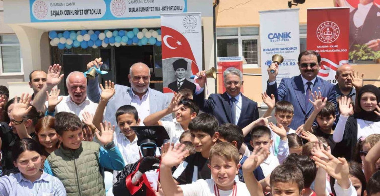 Başkan Sandıkçı, öğrencilerin karne heyecanına ortak oldu