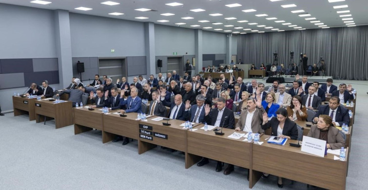 Başkan Seçer Mersin'e Hizmette Kararlı