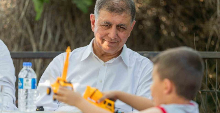 Başkan Tugay Küçük Menderes turuna Kiraz'dan başladı