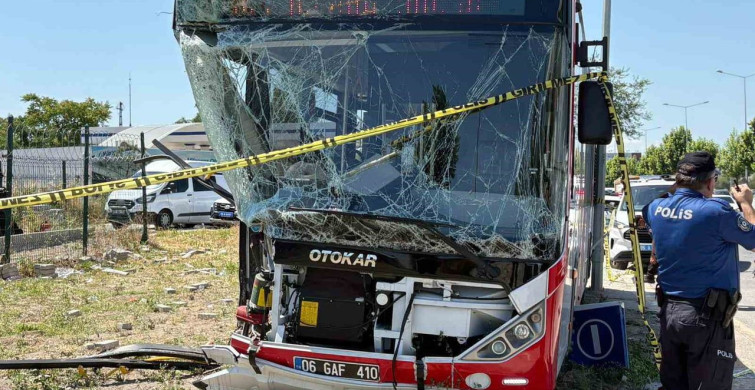 Başkentte EGO otobüsü kaza yaptı: 1 ölü, 9 yaralı