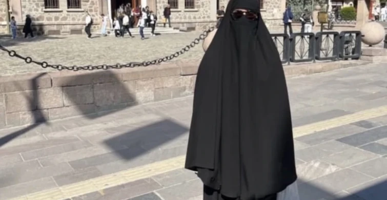Başkentte metroda panik! Siyah çarşafla gezen erkek gözaltına alındı