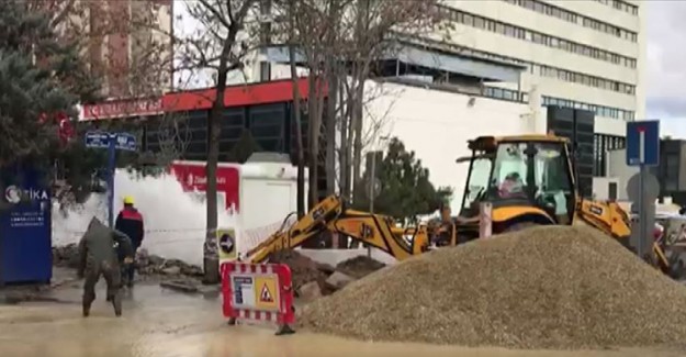 Başkentte Su Borusu Patladı!