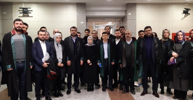 Başörtülü Genç Kızlara Saldıran Sanığın Yargılanmasına Devam Edildi