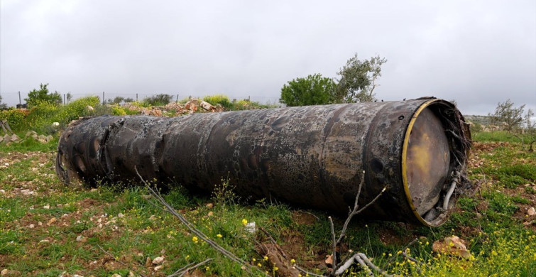Batı Şeria'da Füze Şarapnelleri Hasara Neden Oldu