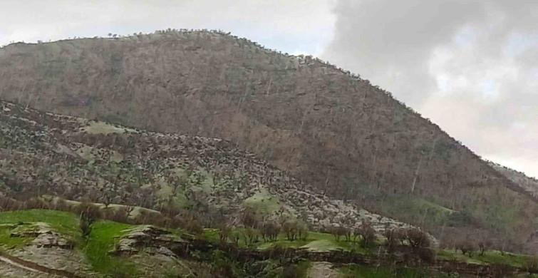 Batman'da Dolu Yağışı Şehri Beyaza Bürüdü