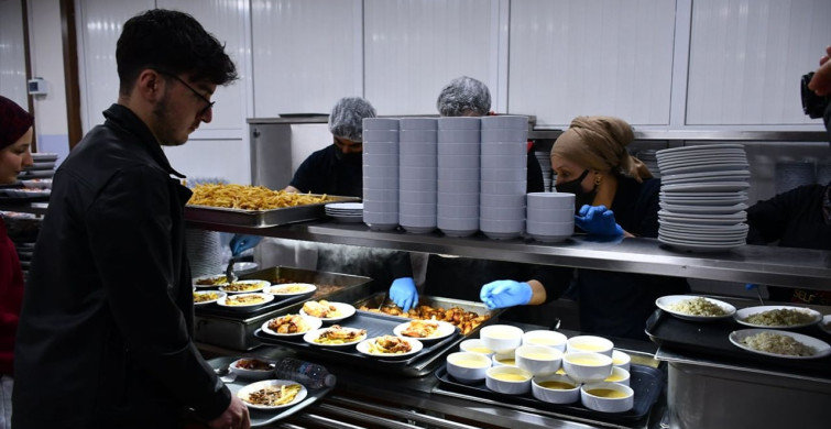 Batman'da Öğrencilere Özel İftar Organizasyonu