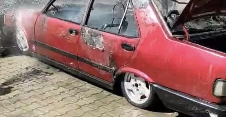 Batman'da Park Halindeki Tofaş Yangını