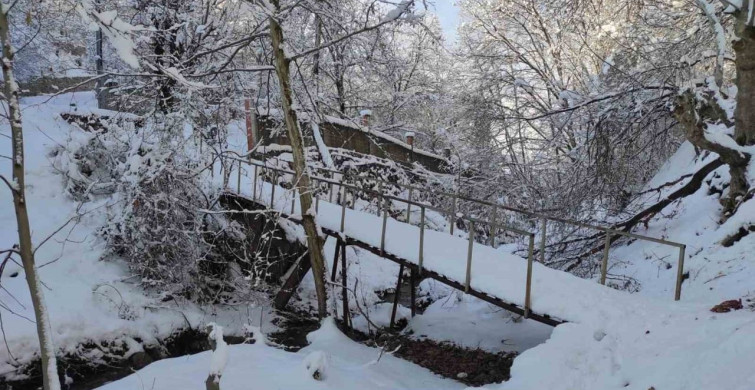 Batman'da Sağanak ve Kar Yağışı Hayatı Olumsuz Etkiledi