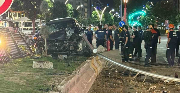 Batman'da Trafik Kazası: 3 Yaralı