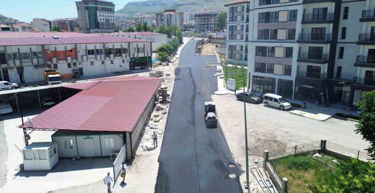 Battalgazi Belediyesi'nin Selçuklu Mahallesi'nde Asfalt Yenileme Çalışmaları