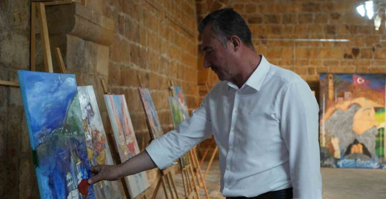 Bayburtlu genç yeteneklerin eserleri tarihi Taşhan’da sergilendi
