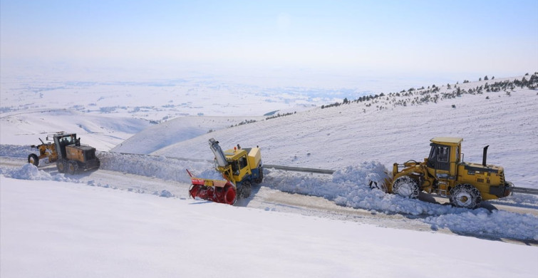 Bayburt'ta 2,400 Rakımlı Aydıntepe Yaylası'nda Kış Festivali