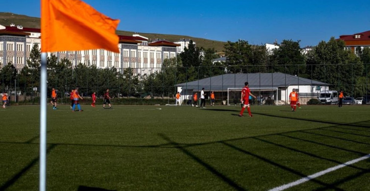 Bayburt'ta 5x5 Mini Futbol Turnuvası Düzenleniyor