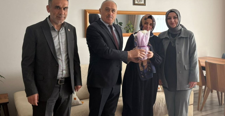 Bayburt'ta Anneler Günü Koruyucu Aileler ile Kutlandı