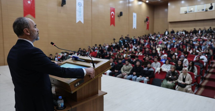 Bayburt'ta Azerbaycan-Türkiye İlişkileri Paneli Düzenlendi