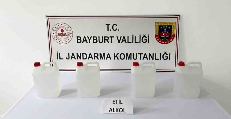 Bayburt'ta Kaçak Etil Alkol Operasyonu
