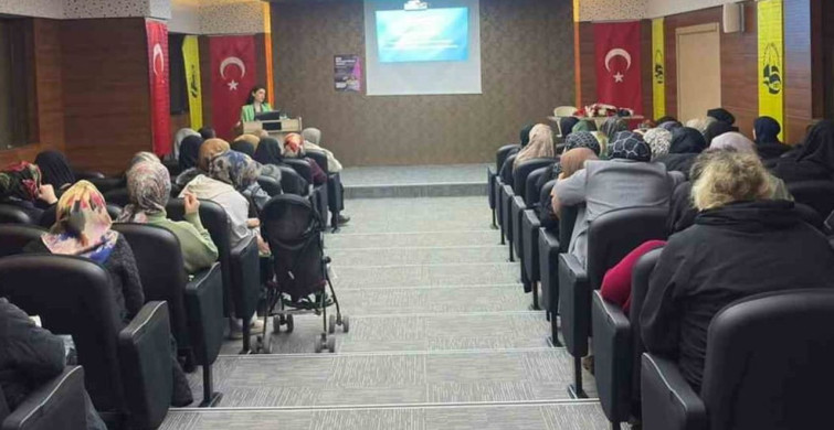 Bayburt'ta Kadınlara Menopoz Eğitimi Verildi