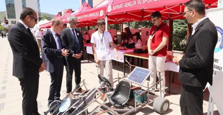 Bayburt'ta okulların örnek çalışmaları sergilendi