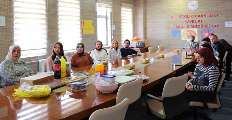 Bayburt'ta Sağlık Çalışanlarına Aile Sağlığı Eğitimi