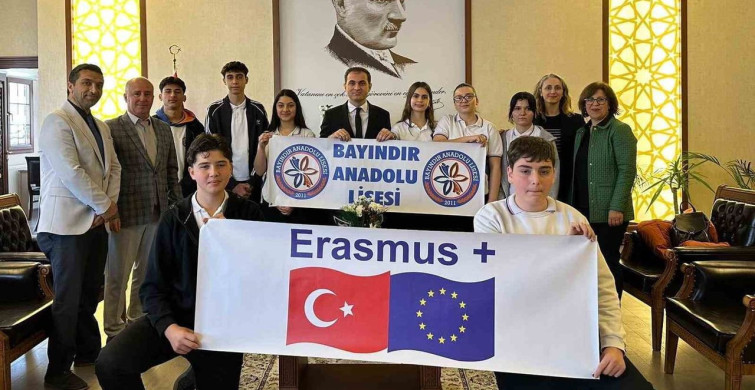 Bayındır Anadolu Lisesi Öğrencilerinin Erasmus Öncesi Anlamlı Ziyareti