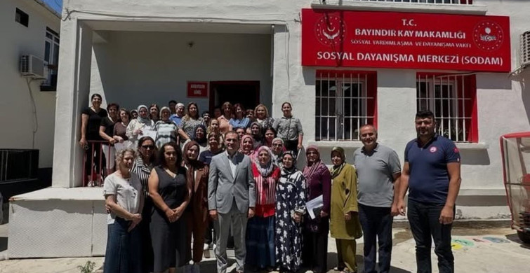 Bayındır’da üreten kadınlara katılım belgeleri törenle verildi