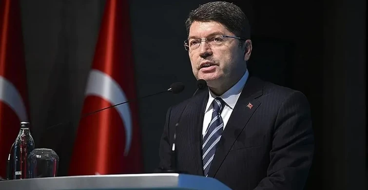 Bayrak Provokasyonuna Sert Müdahale: Bakan Tunç Açıkladı, 14 Gözaltı