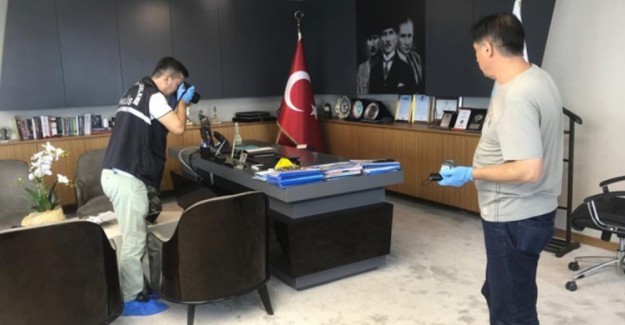 Bayraklı Belediye Başkanı'nın Odasında Dinleme Cihazı Tespit Edildi