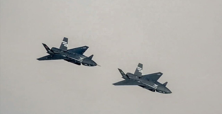 Bayraktar KIZILELMA'dan Tarihi Kol Uçuşu Başarısı