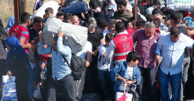 Bayram İçin Ülkesine Gitmek İsteyen Suriyeliler İzdihama Neden Oldu