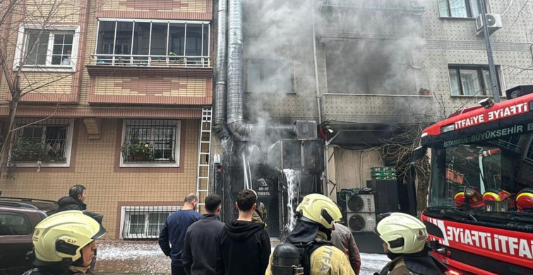 Bayrampaşa'da Restoran Bacasında Yangın Çıktı