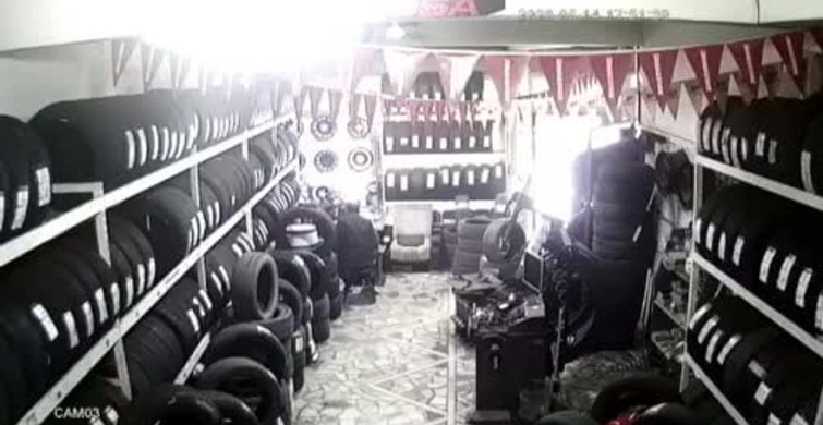 Bayrampaşa'da Silahlı Saldırı Kameralara Yansıdı