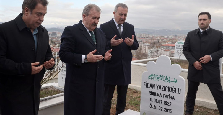 BBP Genel Başkanı Destici, Muhsin Yazıcıoğlu'nu Anma Programına Katıldı