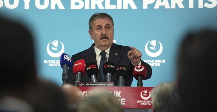 BBP Genel Başkanı Destici: Doha'ya atılan füzeler, Türkiye’ye yönelik gözdağıdır