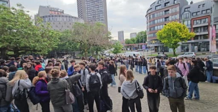 Belçika'da Öğretmenlerden Eğitim Reformuna Karşı Grev