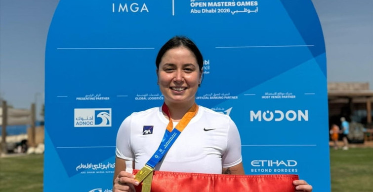 Bengisu Avcı, Dünya Master Oyunları'nda 5 Bin Metre Yüzmede Şampiyon Oldu