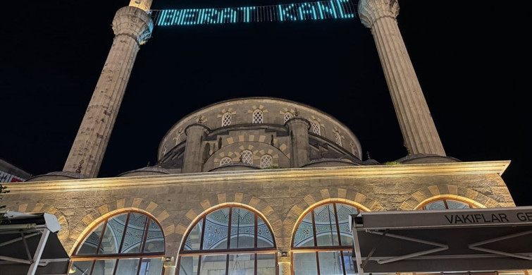 Berat Kandili Coşkuyla İdrak Edildi